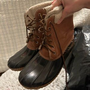 duck boots